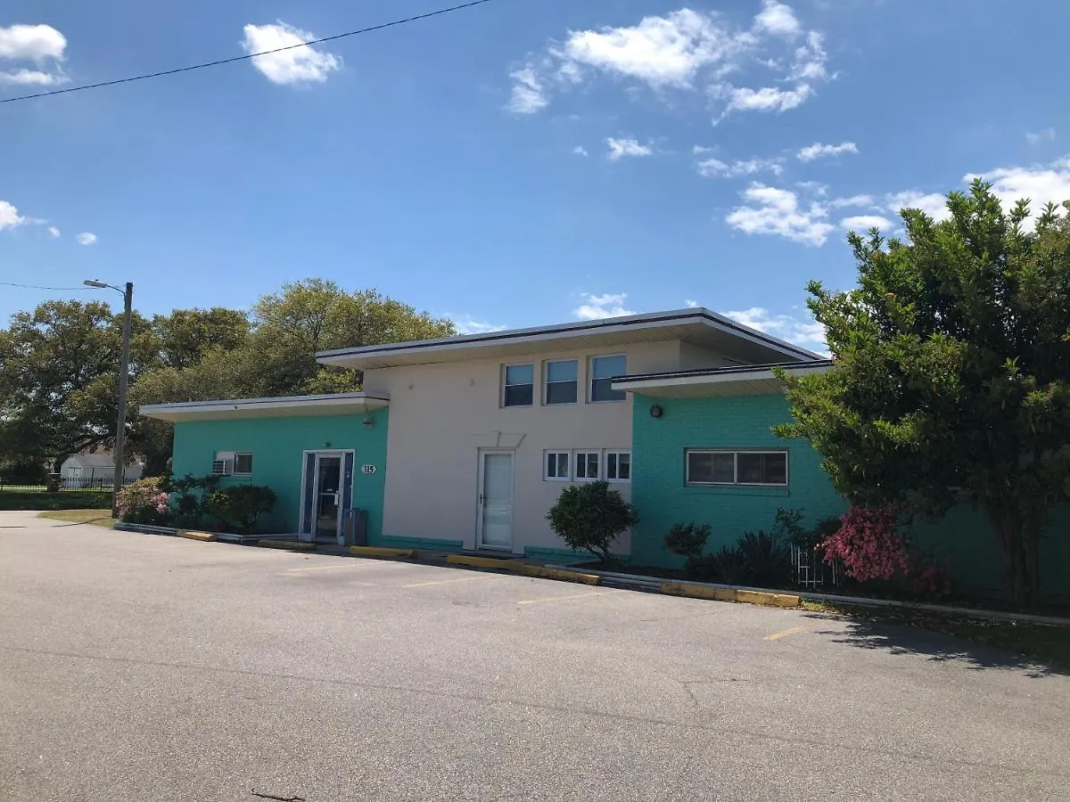 ** Motel Bay Inn Hotel United States